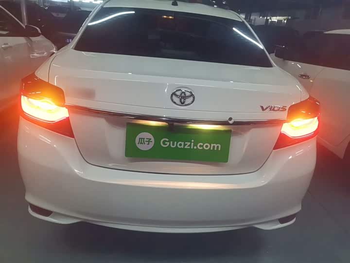 Фото 6 - Toyota Vios