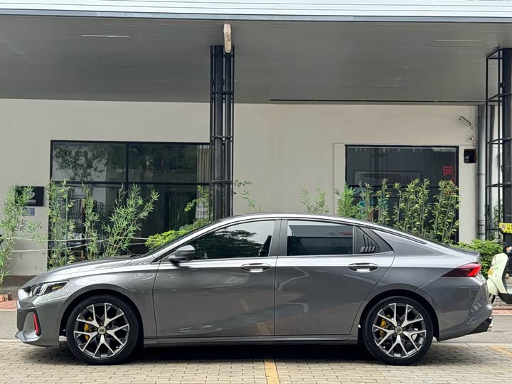 Фото 11 - GAC Trumpchi Empow R