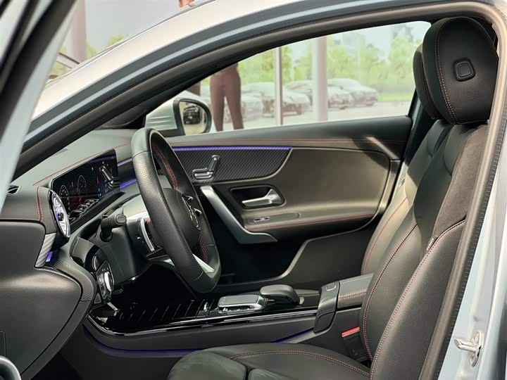 Фото 6 - Mercedes-Benz A-Class