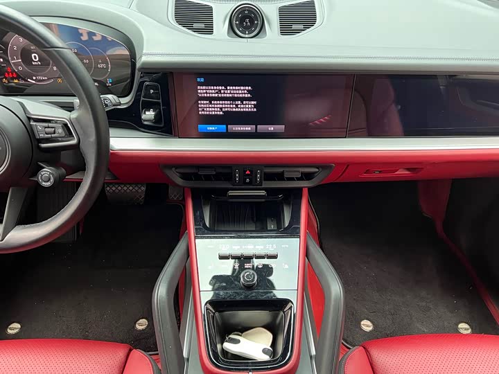 Фото 38 - Porsche Cayenne