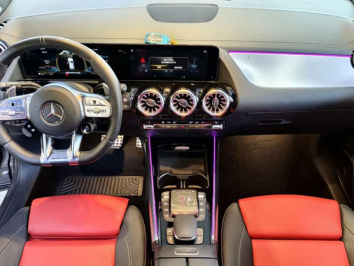 Фото 16 - Mercedes-Benz GLA-Class AMG