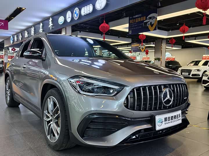 Фото 2 - Mercedes-Benz GLA-Class AMG