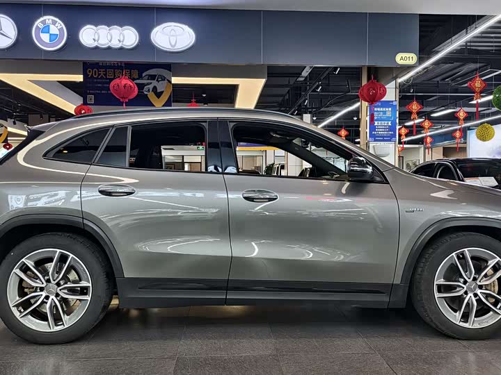 Фото 4 - Mercedes-Benz GLA-Class AMG