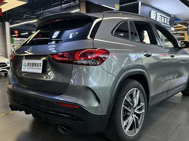 Фото 5 - Mercedes-Benz GLA-Class AMG