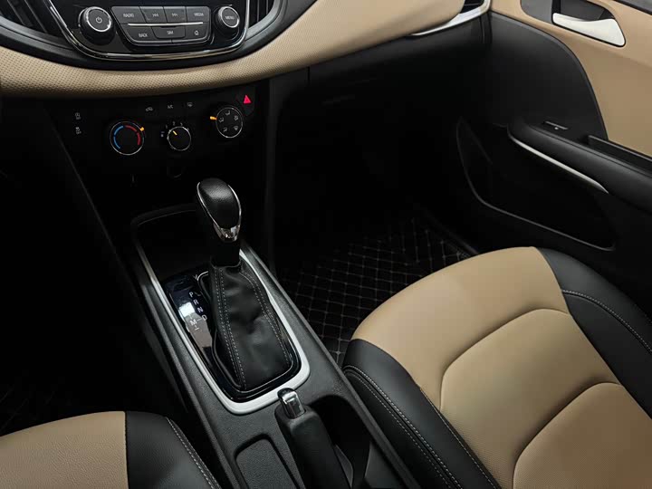 Фото 13 - Chevrolet Monza