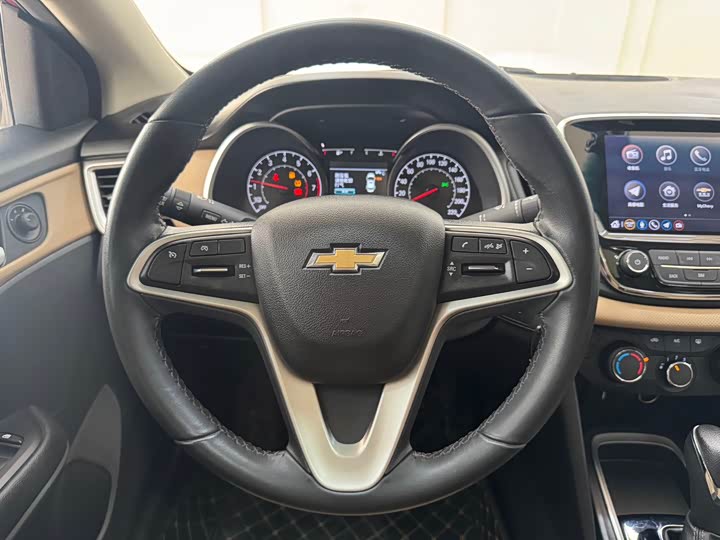 Фото 15 - Chevrolet Monza