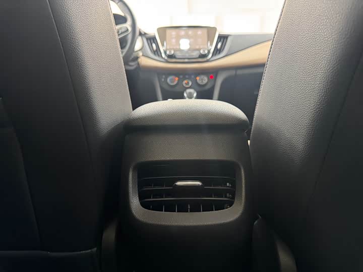 Фото 18 - Chevrolet Monza