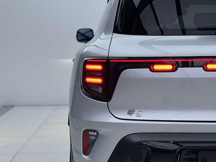 Фото 6 - Smart #5