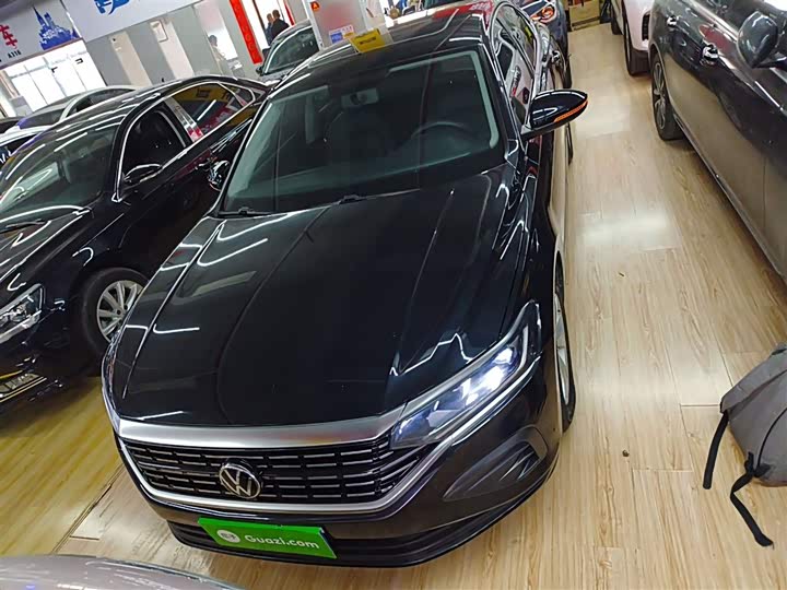 Фото 3 - Volkswagen Passat