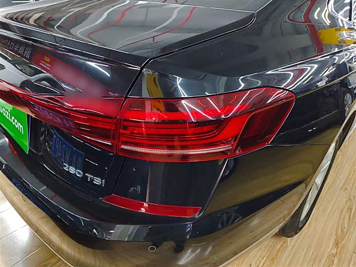 Фото 8 - Volkswagen Passat