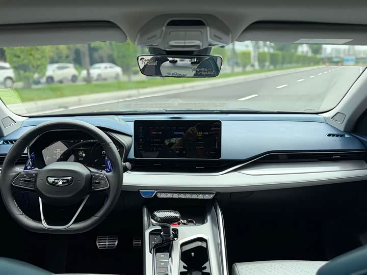 Photo 10 - Geely Preface