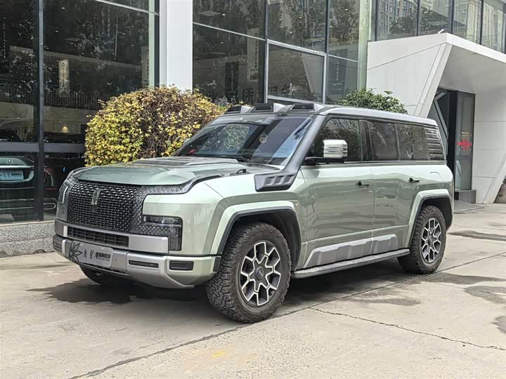 Фото 1 - BYD Yangwang U8