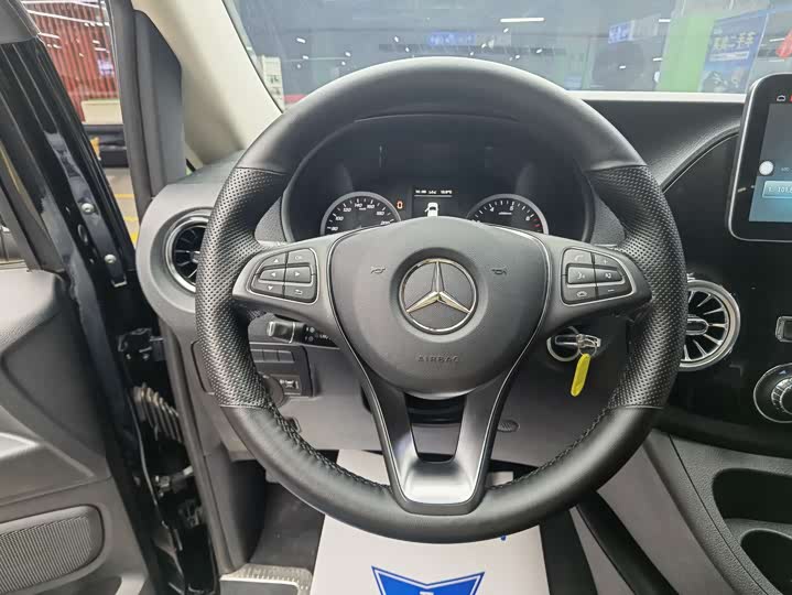 Фото 11 - Mercedes-Benz Vito