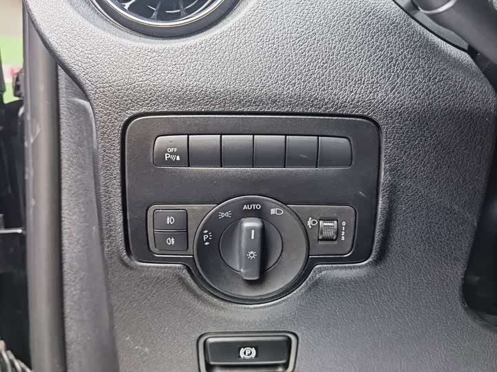 Фото 14 - Mercedes-Benz Vito