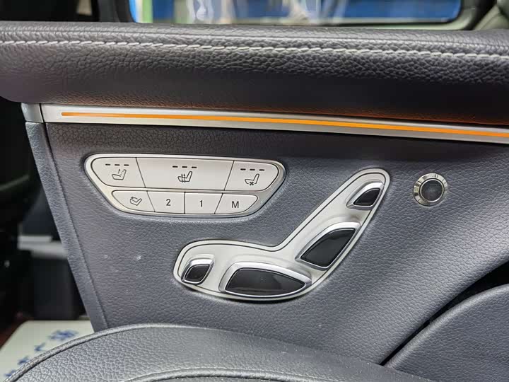 Фото 15 - Mercedes-Benz Vito