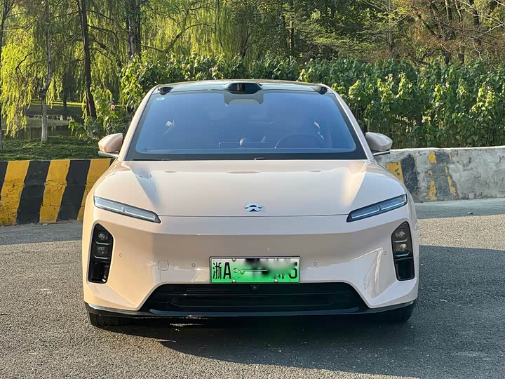 Фото 2 - Nio ET5