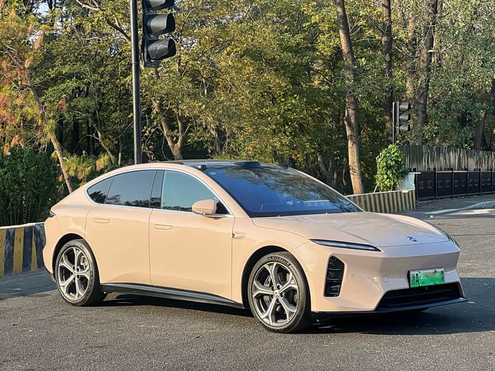 Фото 3 - Nio ET5