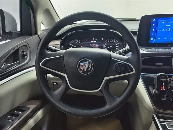 Фото 15 - Buick GL8 ES