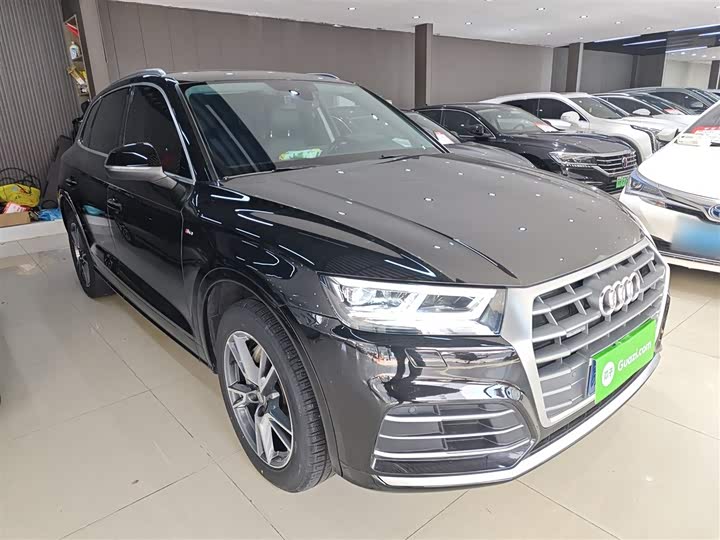 Фото 4 - Audi Q5L