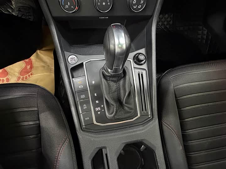 Фото 12 - Volkswagen Lavida