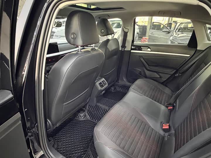 Фото 14 - Volkswagen Lavida