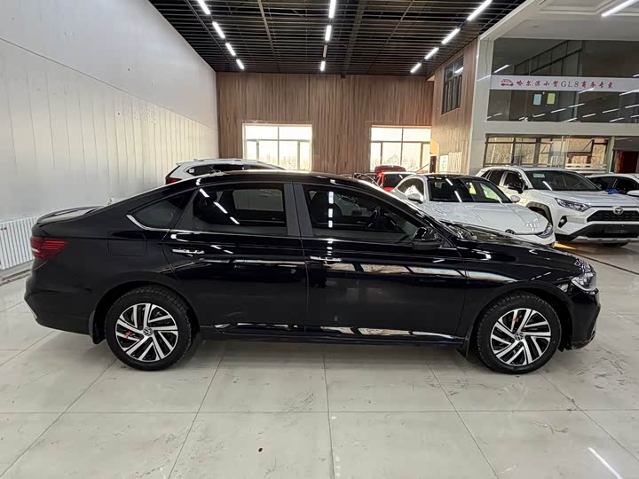 Фото 6 - Volkswagen Lavida