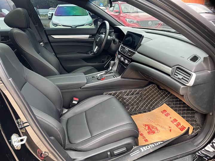 Фото 12 - Honda Inspire