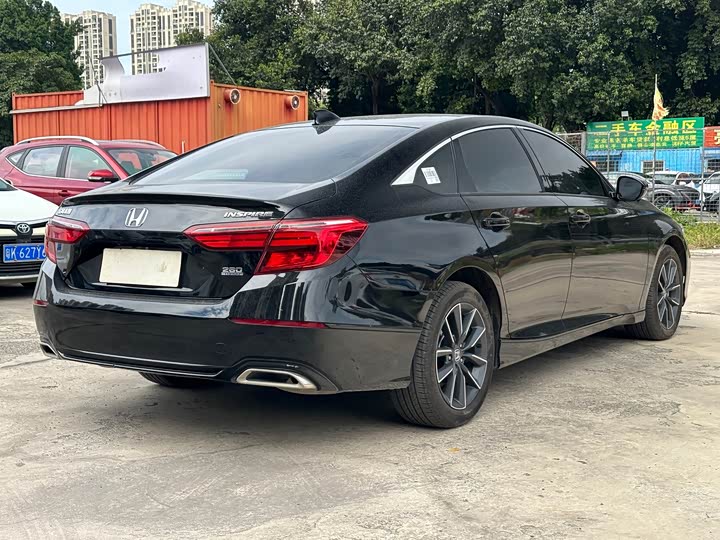 Фото 18 - Honda Inspire