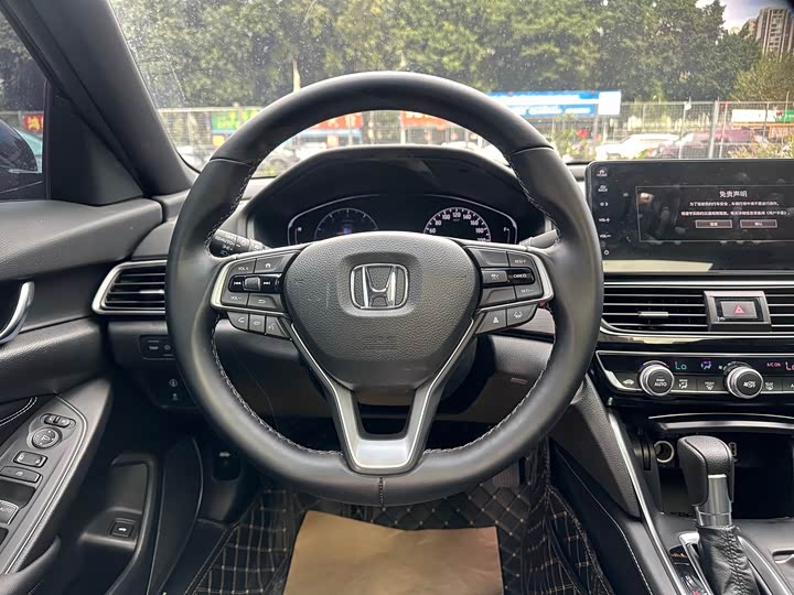 Фото 6 - Honda Inspire