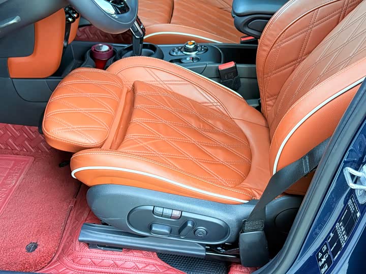 Фото 16 - Mini Countryman