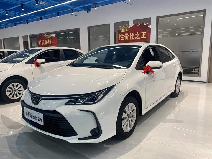 Фото 1 - Toyota Corolla