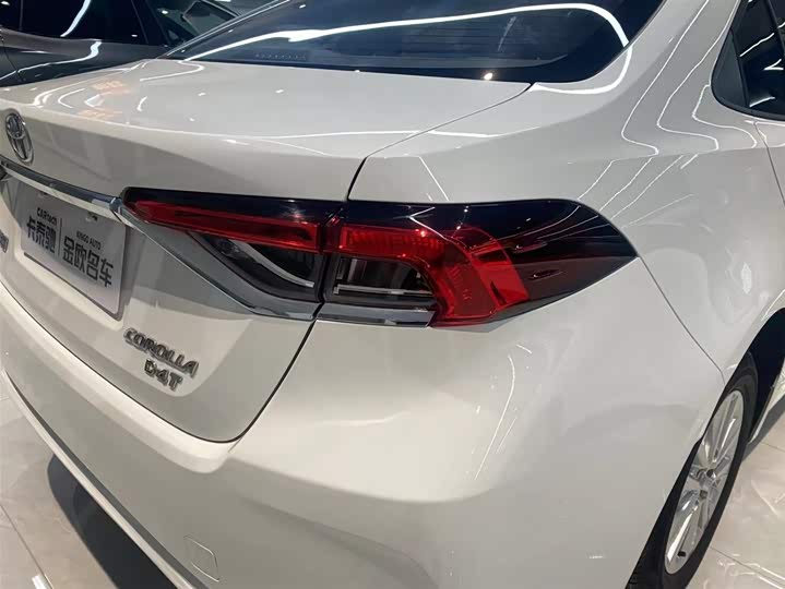 Фото 7 - Toyota Corolla