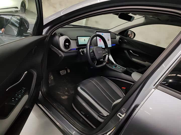 Фото 16 - BYD Sea Lion 05 DM-i Hybrid