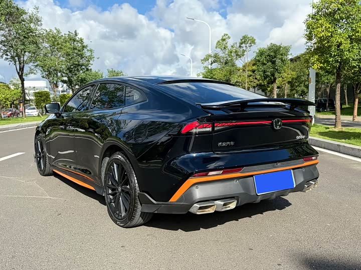 Фото 4 - Changan UNI-V