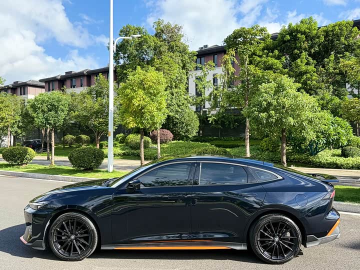 Фото 7 - Changan UNI-V