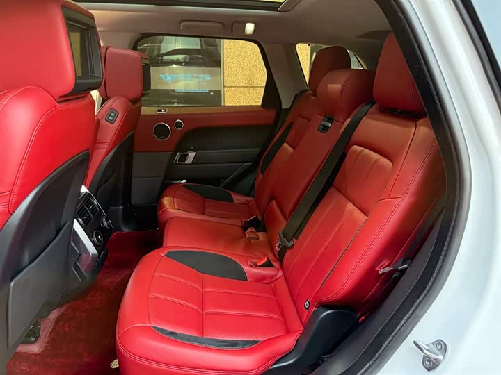 Фото 10 - Land Rover Range Rover Sport