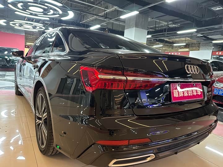 Фото 22 - Audi A6L