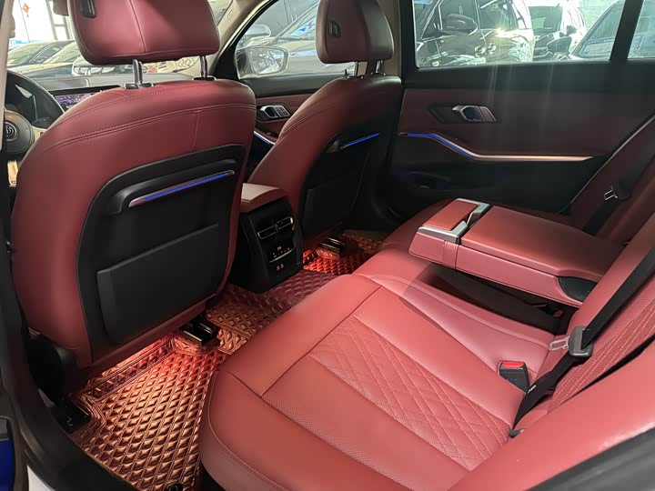 Фото 9 - BMW 3 Series