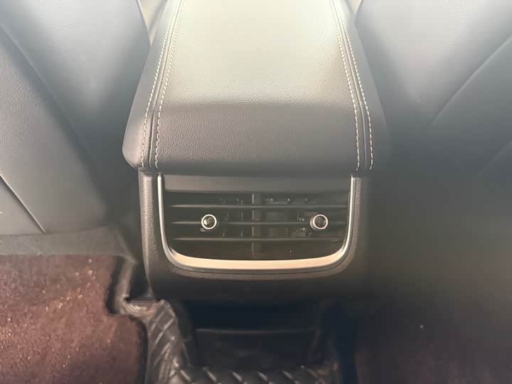 Фото 10 - Tank 300