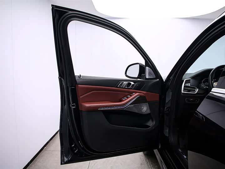 Фото 11 - BMW X5