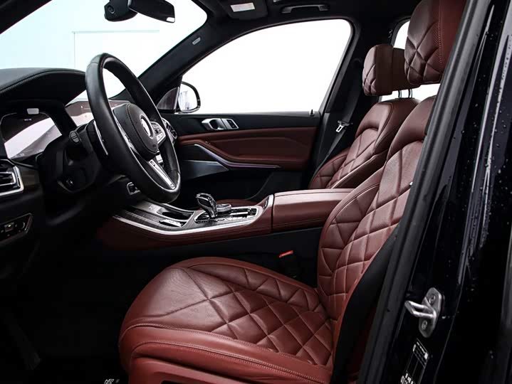 Фото 12 - BMW X5