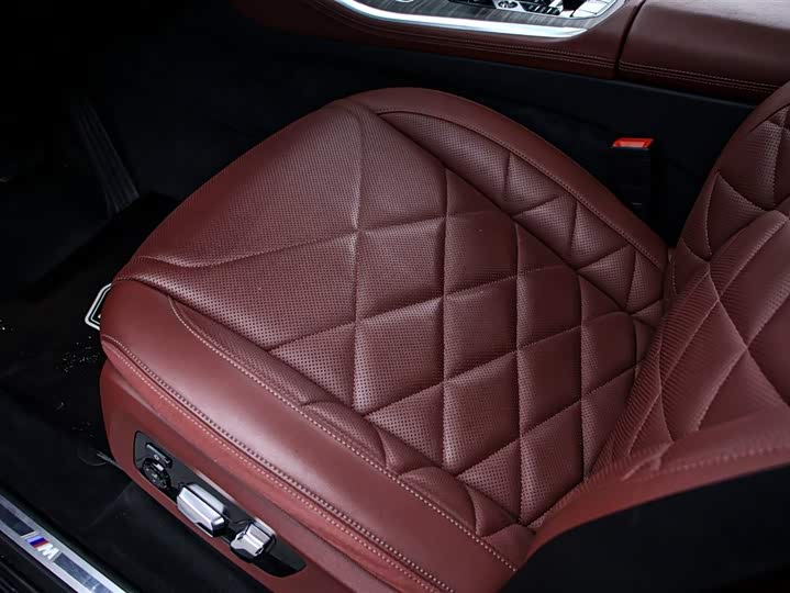 Фото 13 - BMW X5