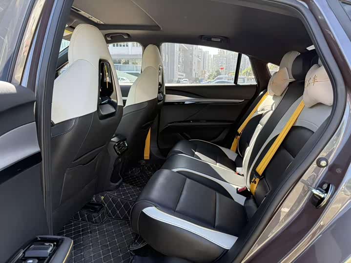 Фото 14 - MG Motor 5 Scorpio