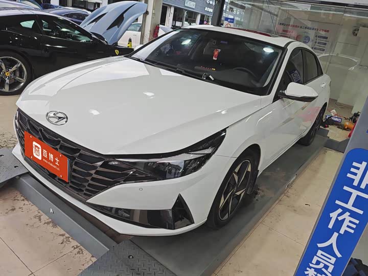 Фото 1 - Hyundai Elantra N line