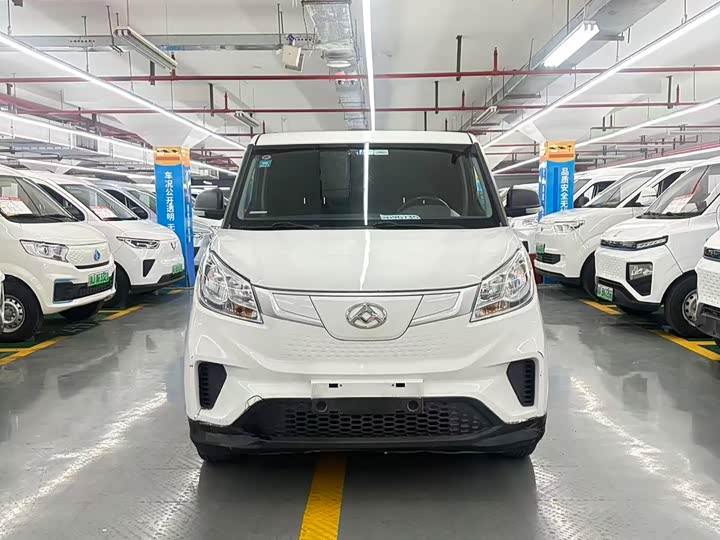 Фото 3 - Maxus EV30