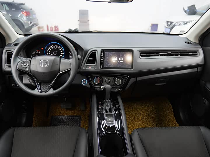 Фото 16 - Honda Vezel