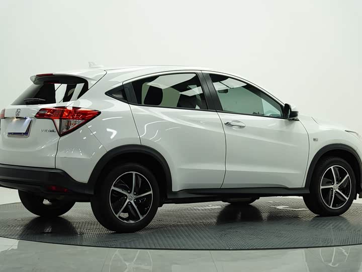 Фото 5 - Honda Vezel