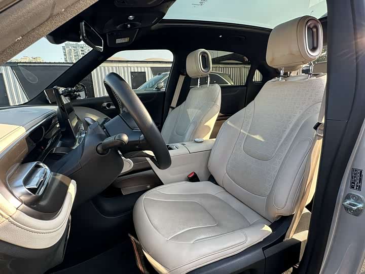 Фото 11 - Smart #1