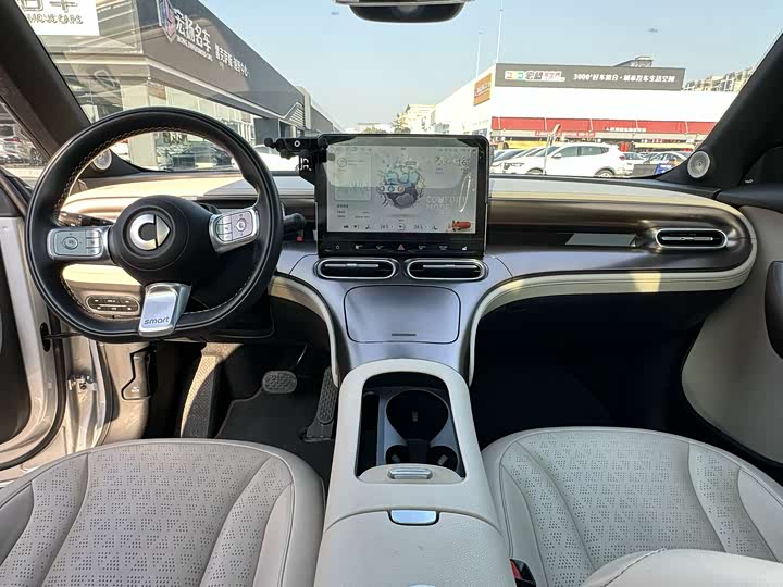 Фото 17 - Smart #1