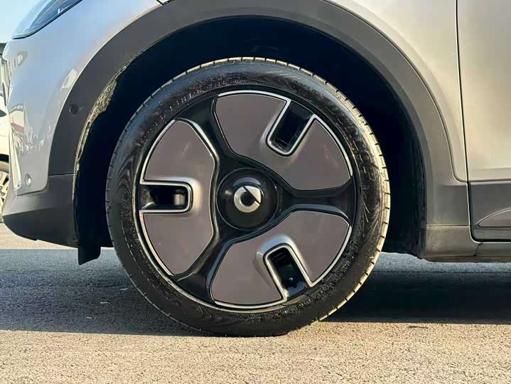 Фото 32 - Smart #1